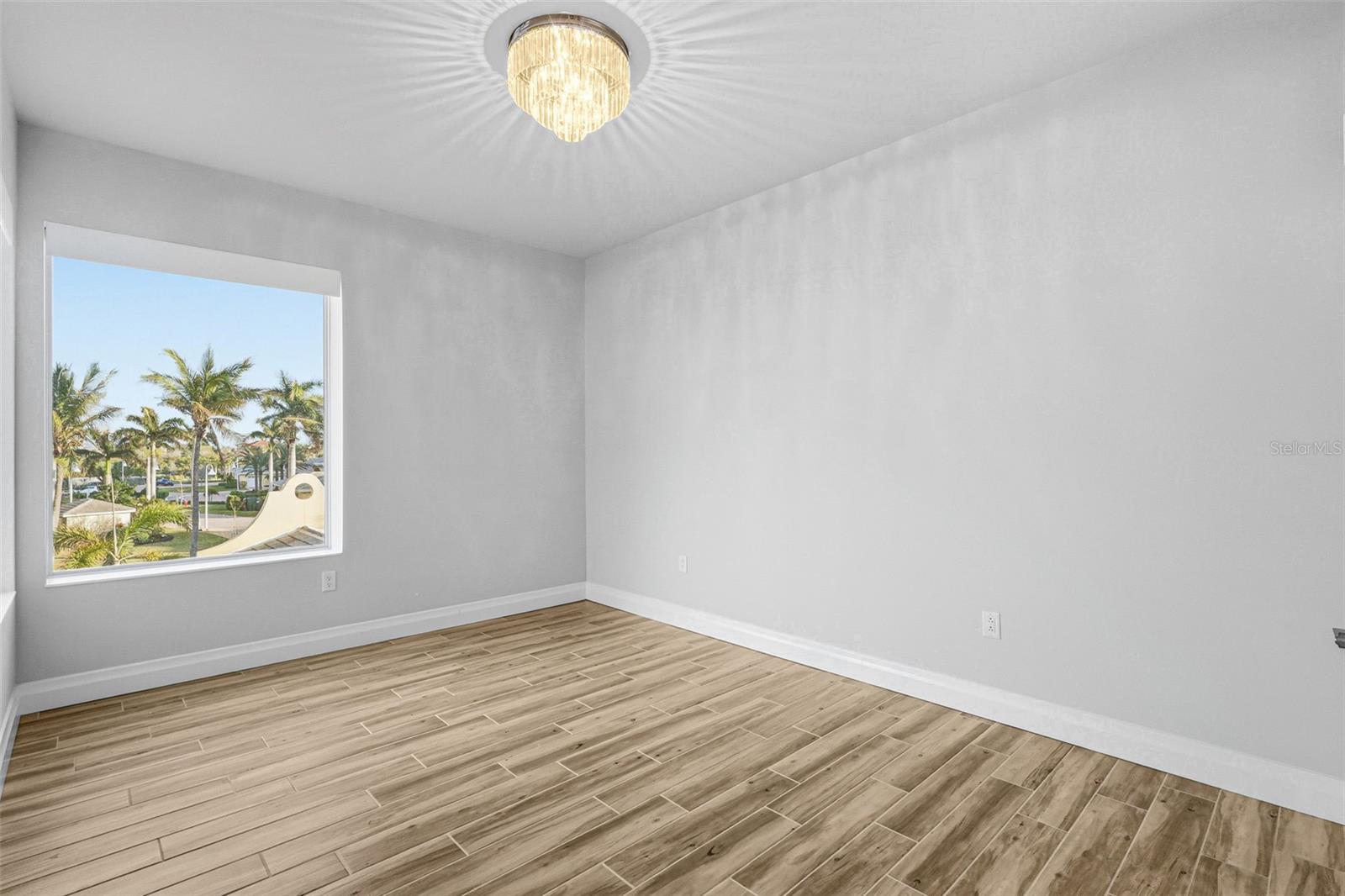 800 COLLANY RD #302 — photo 32