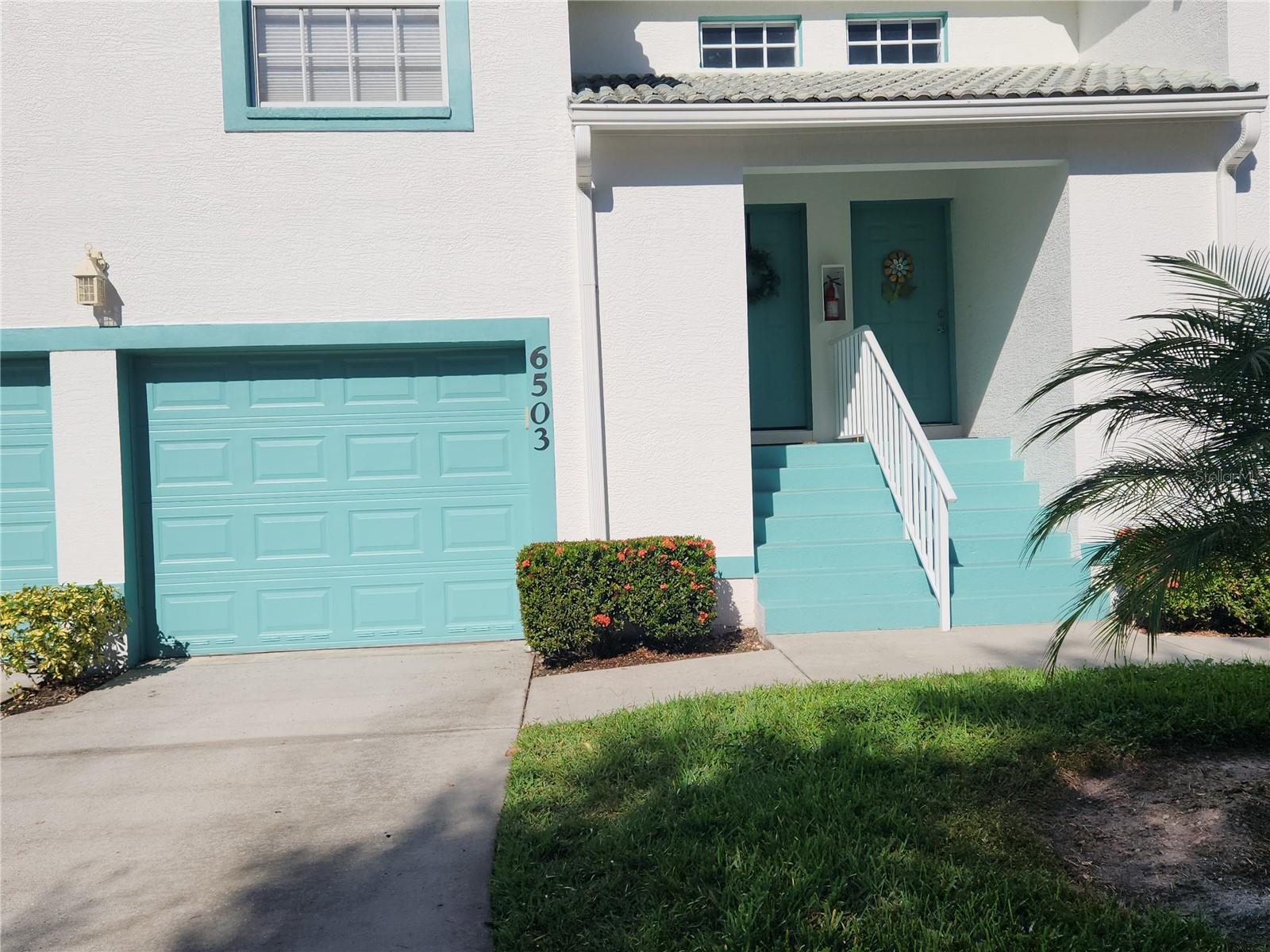6503 FAIRWAY GARDENS DR — photo 2