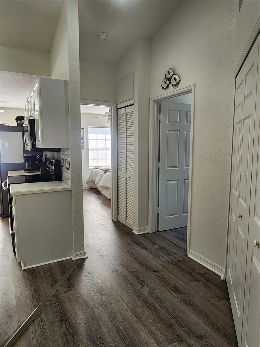 6503 FAIRWAY GARDENS DR — photo 31