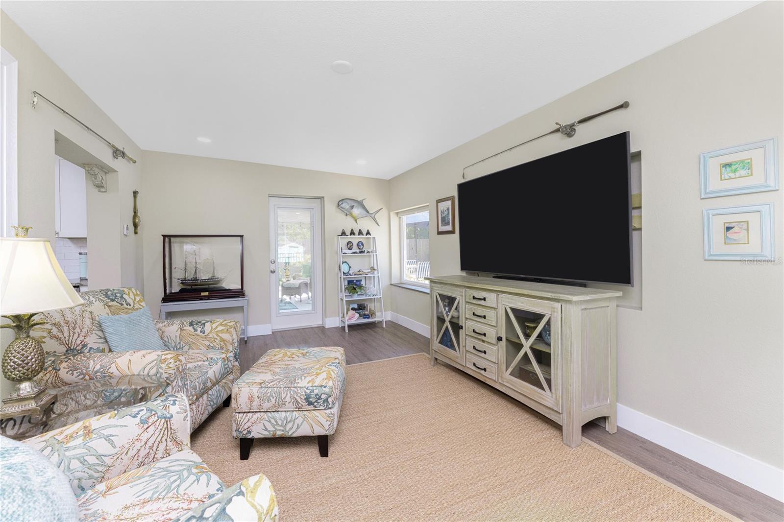 501 CANAL WAY — photo 14