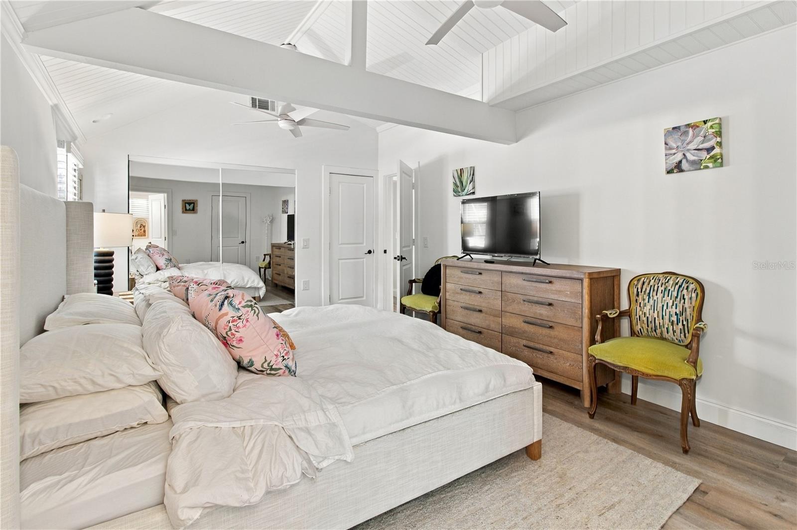 701 BROADWAY ST — photo 44