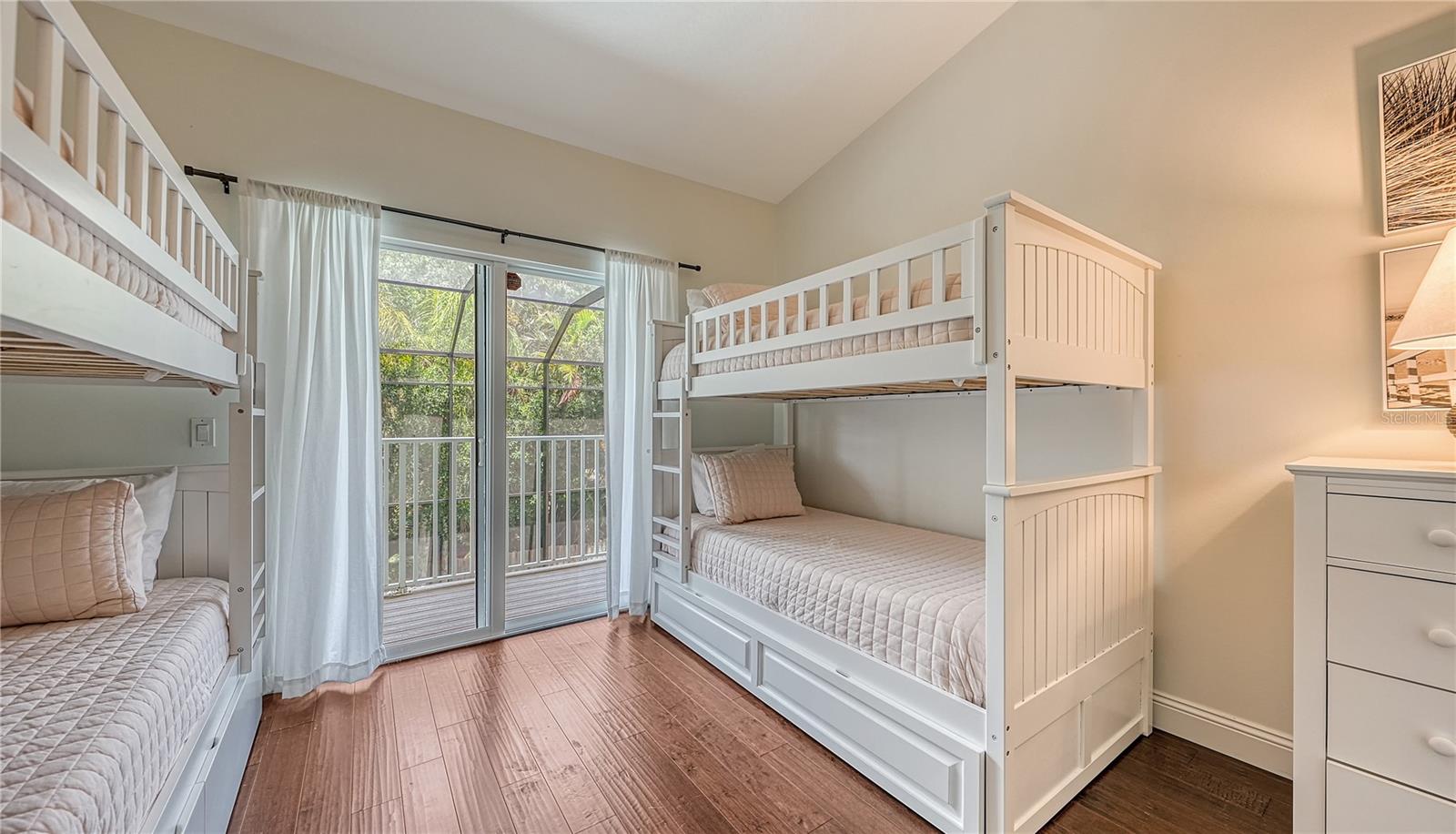 1145 HORIZON VIEW DR — photo 33