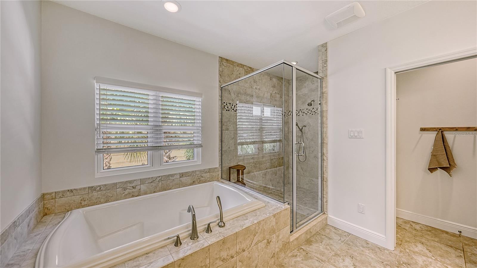 1145 HORIZON VIEW DR — photo 28