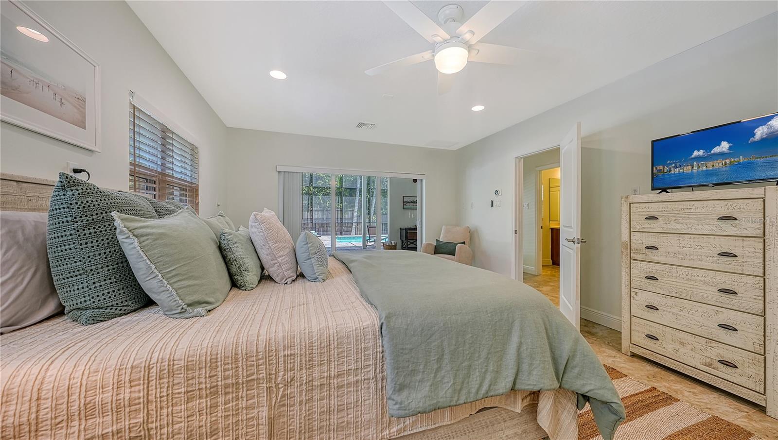1145 HORIZON VIEW DR — photo 39