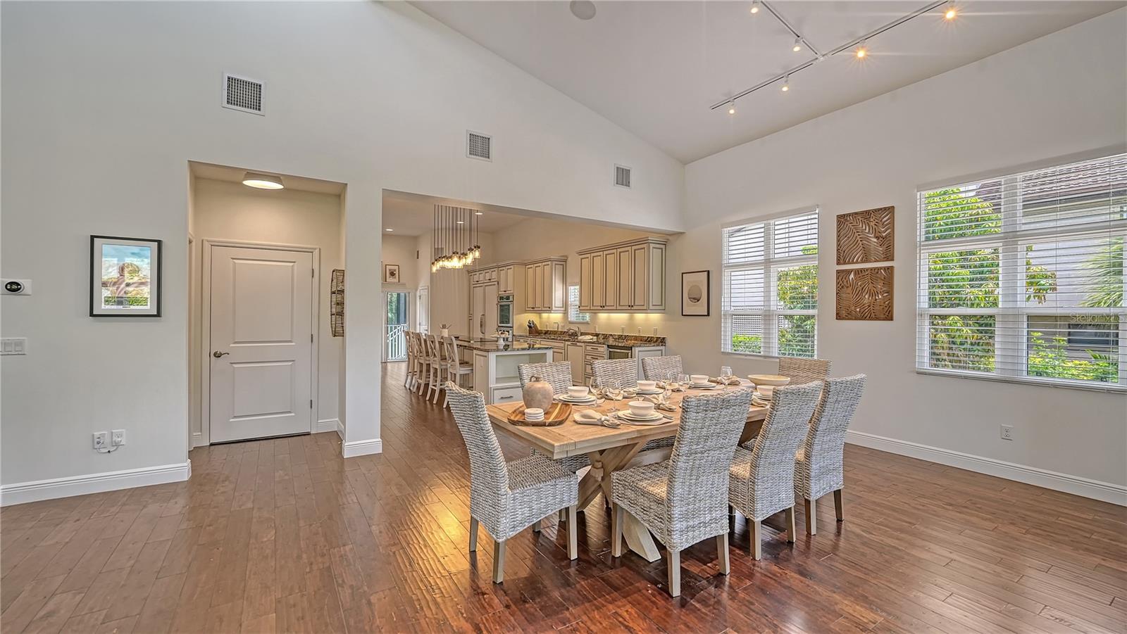 1145 HORIZON VIEW DR — photo 11