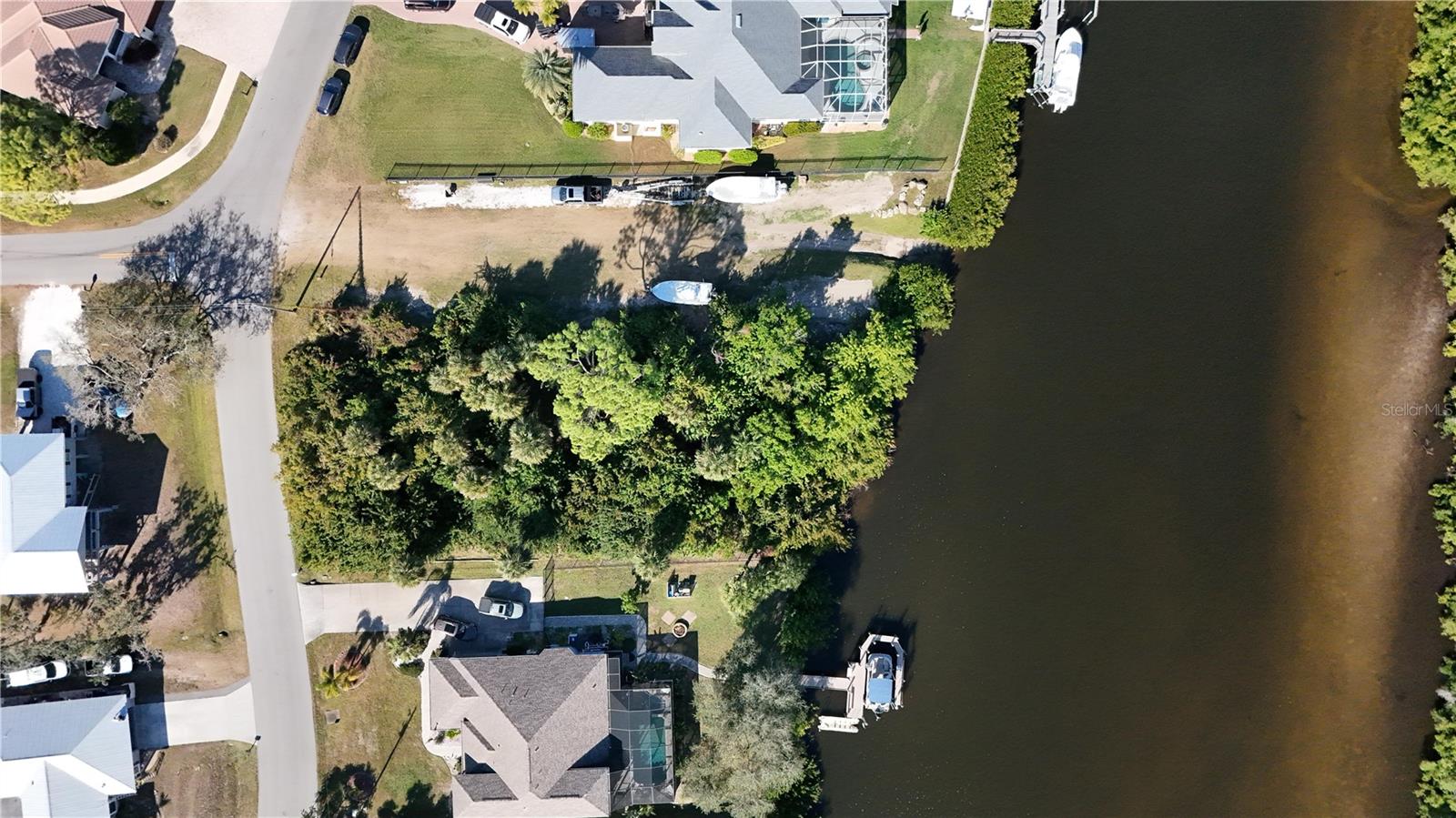 BAYVIEW DR — photo 2