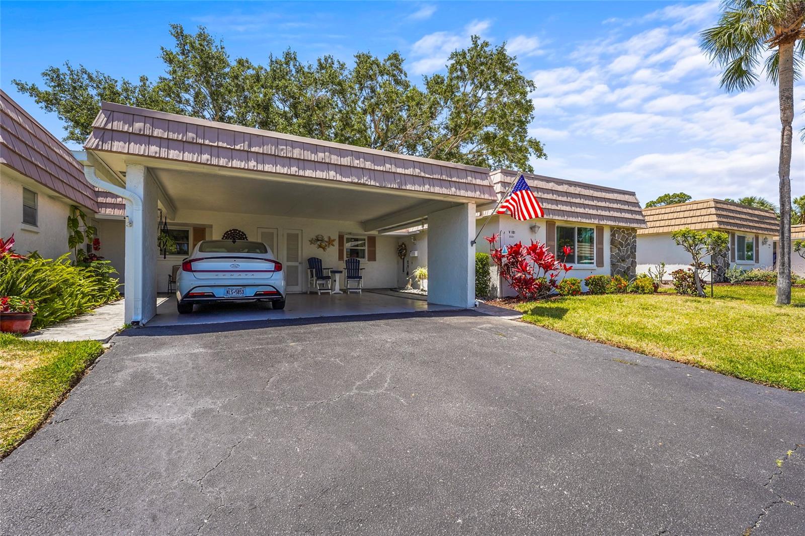 2531 RIVERBLUFF PKWY #V181 — photo 4