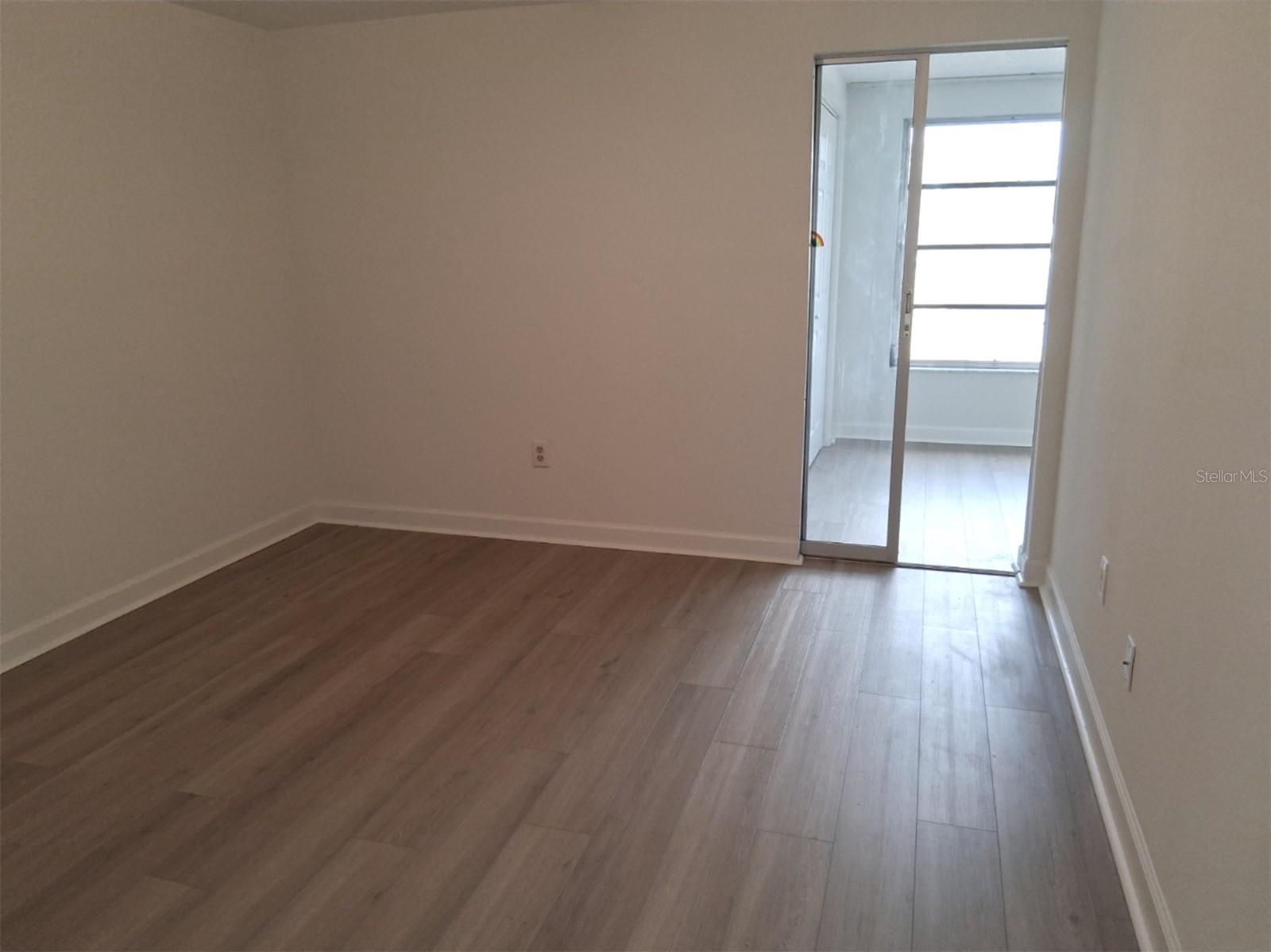 4326 SUMMERSUN DR — photo 12