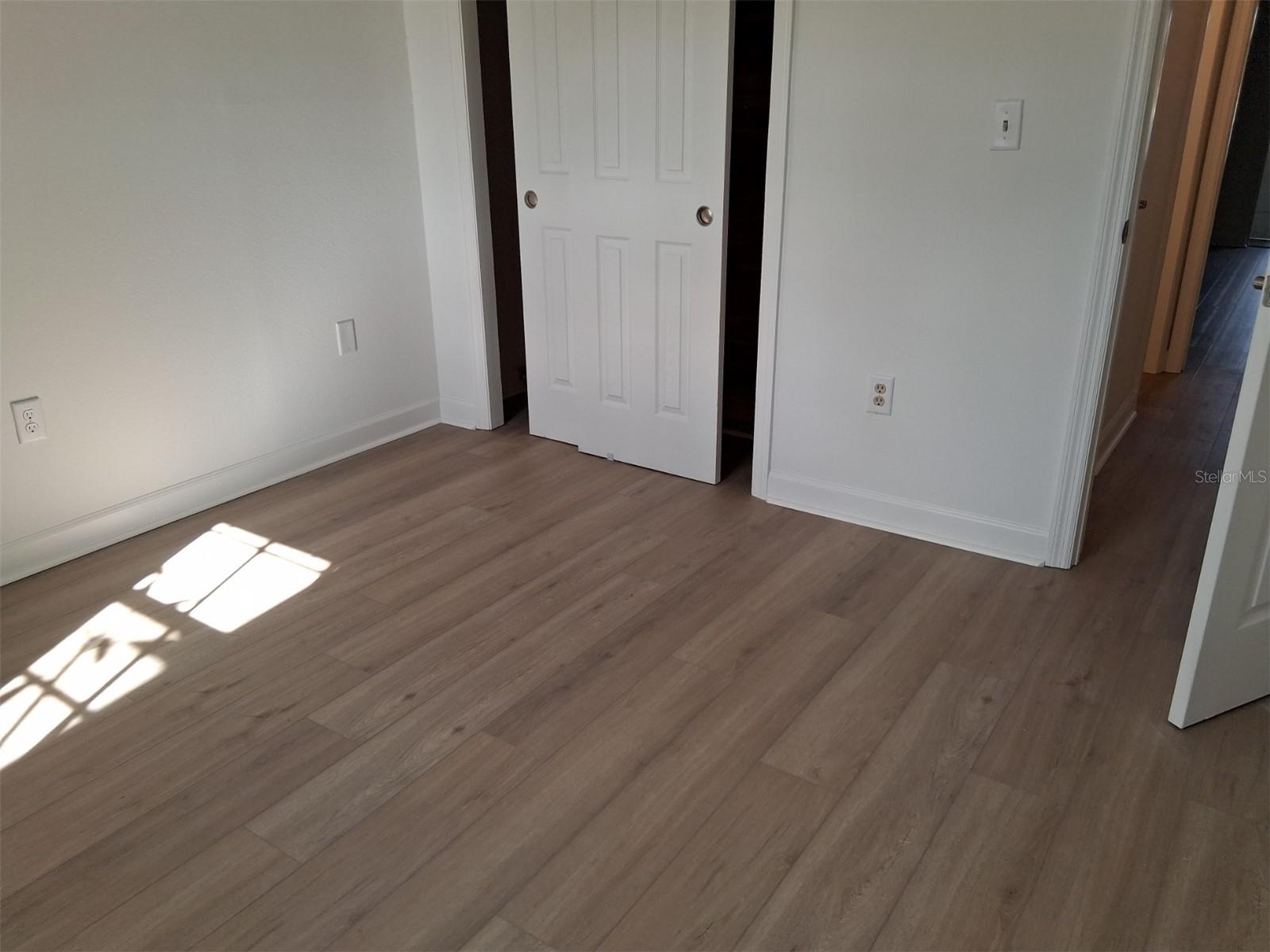 4326 SUMMERSUN DR — photo 15