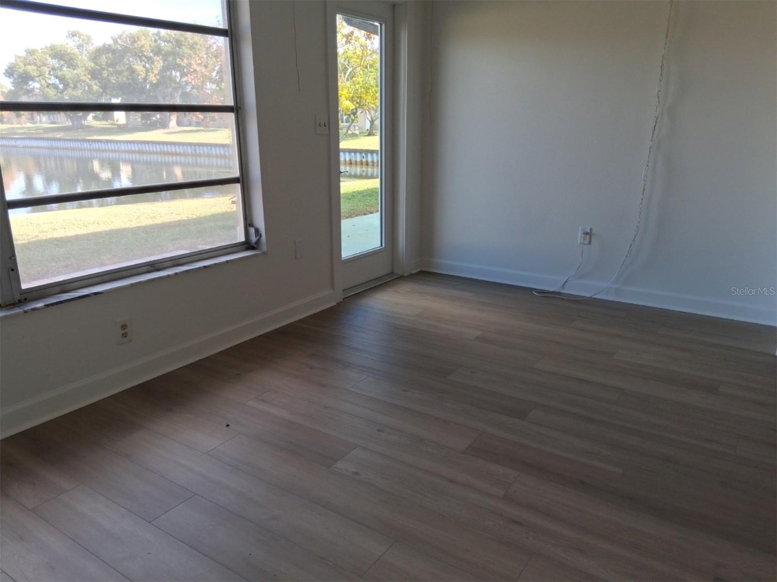 4326 SUMMERSUN DR — photo 18