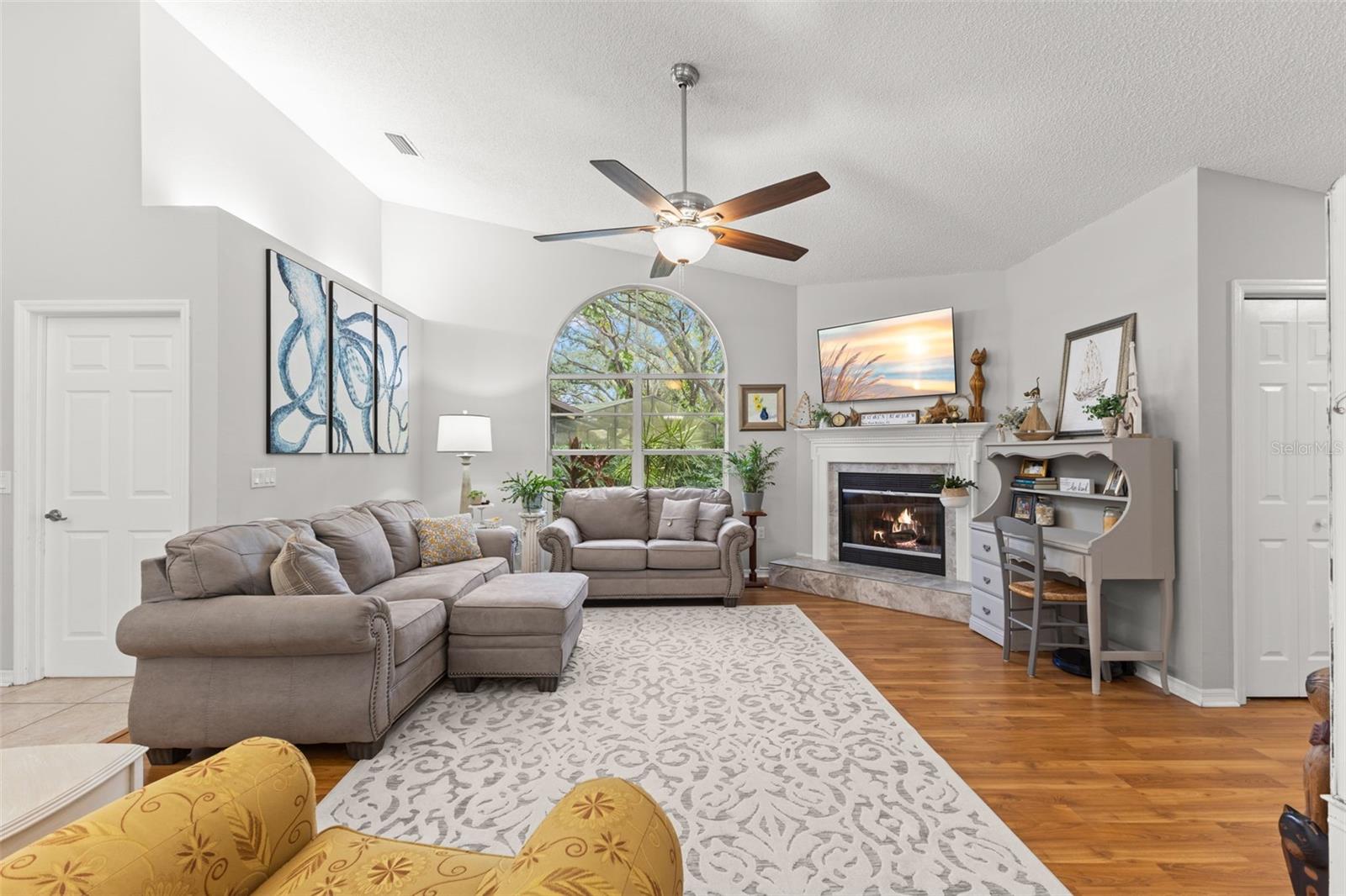 3734 THORNBUSH LN — photo 23