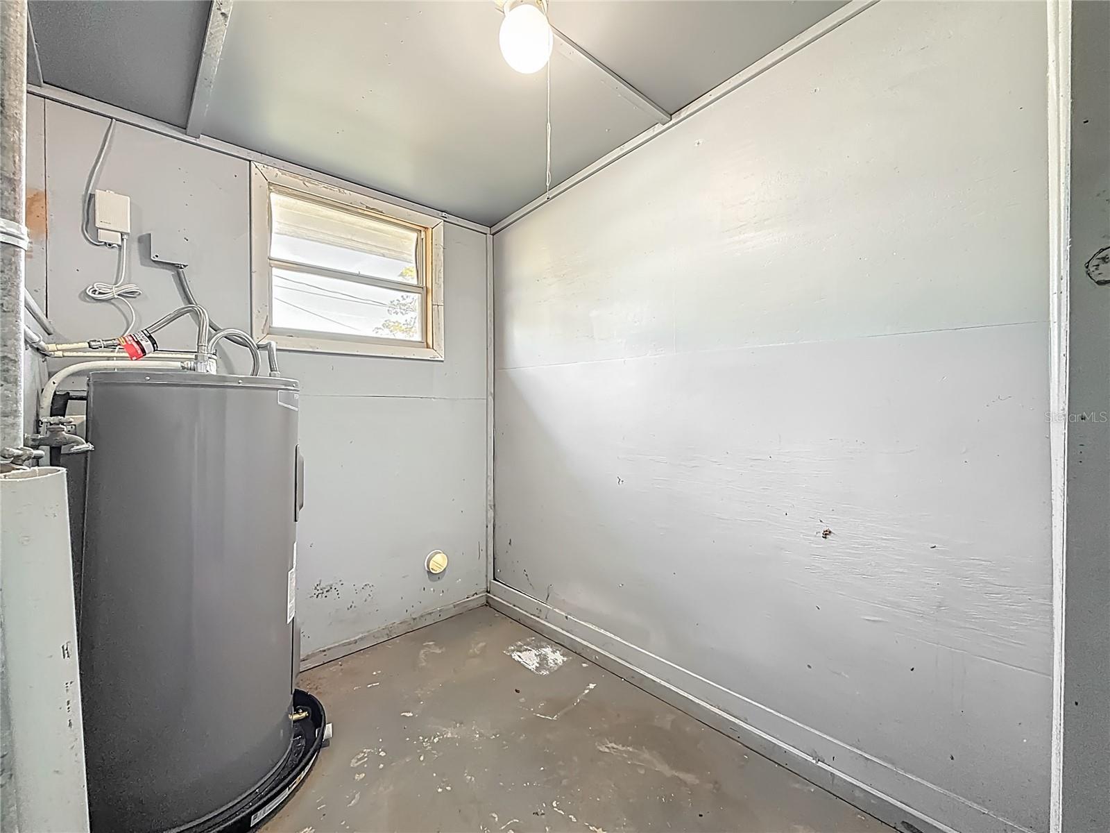5051 AVERY RD — photo 16