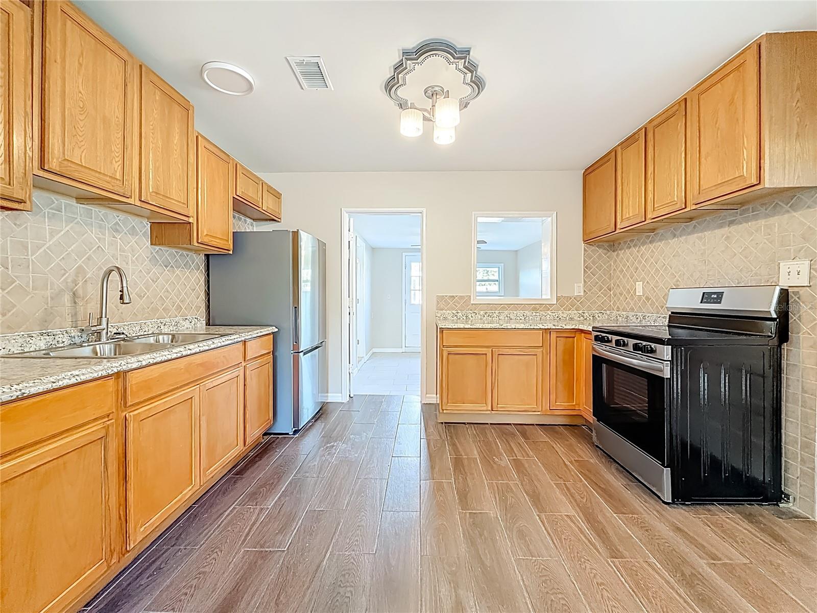5051 AVERY RD — photo 43