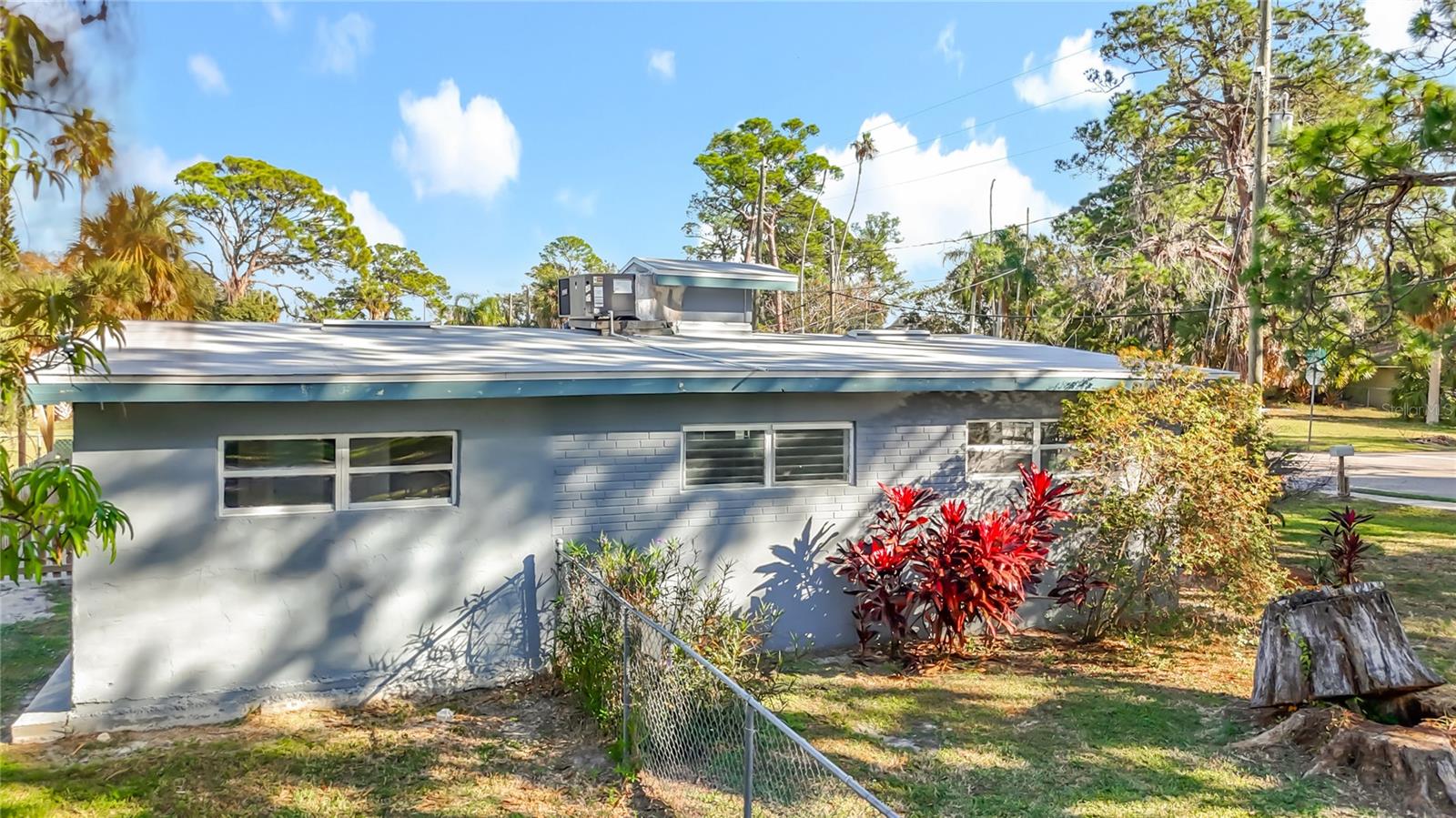 5051 AVERY RD — photo 51