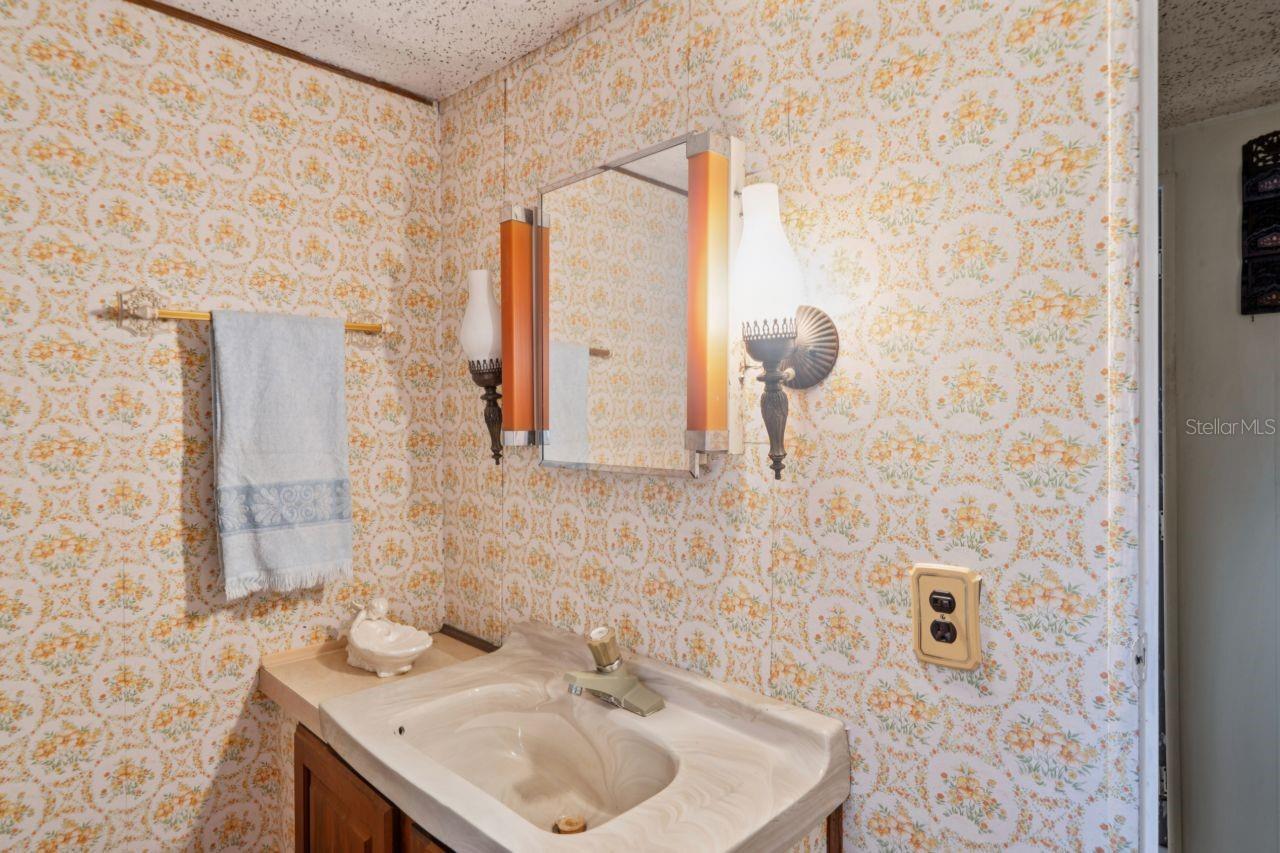 9310 KIOWA DR — photo 17
