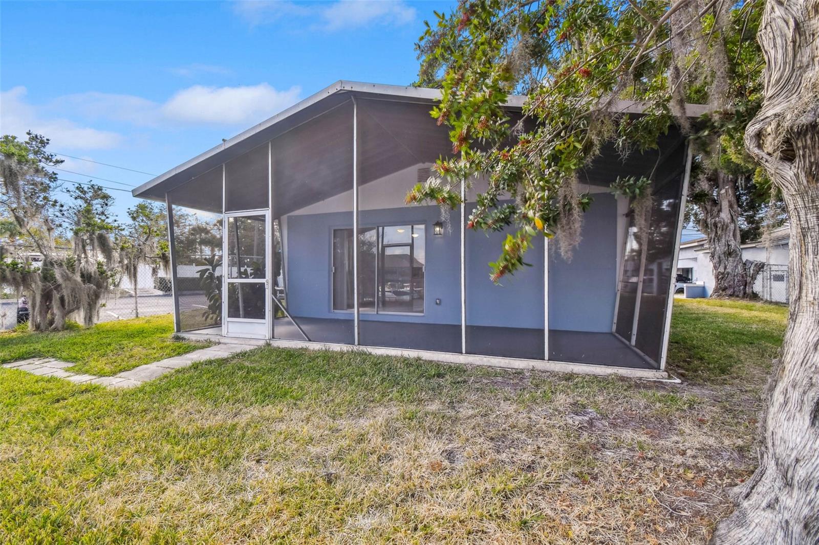 4911 FLORAMAR TER — photo 29
