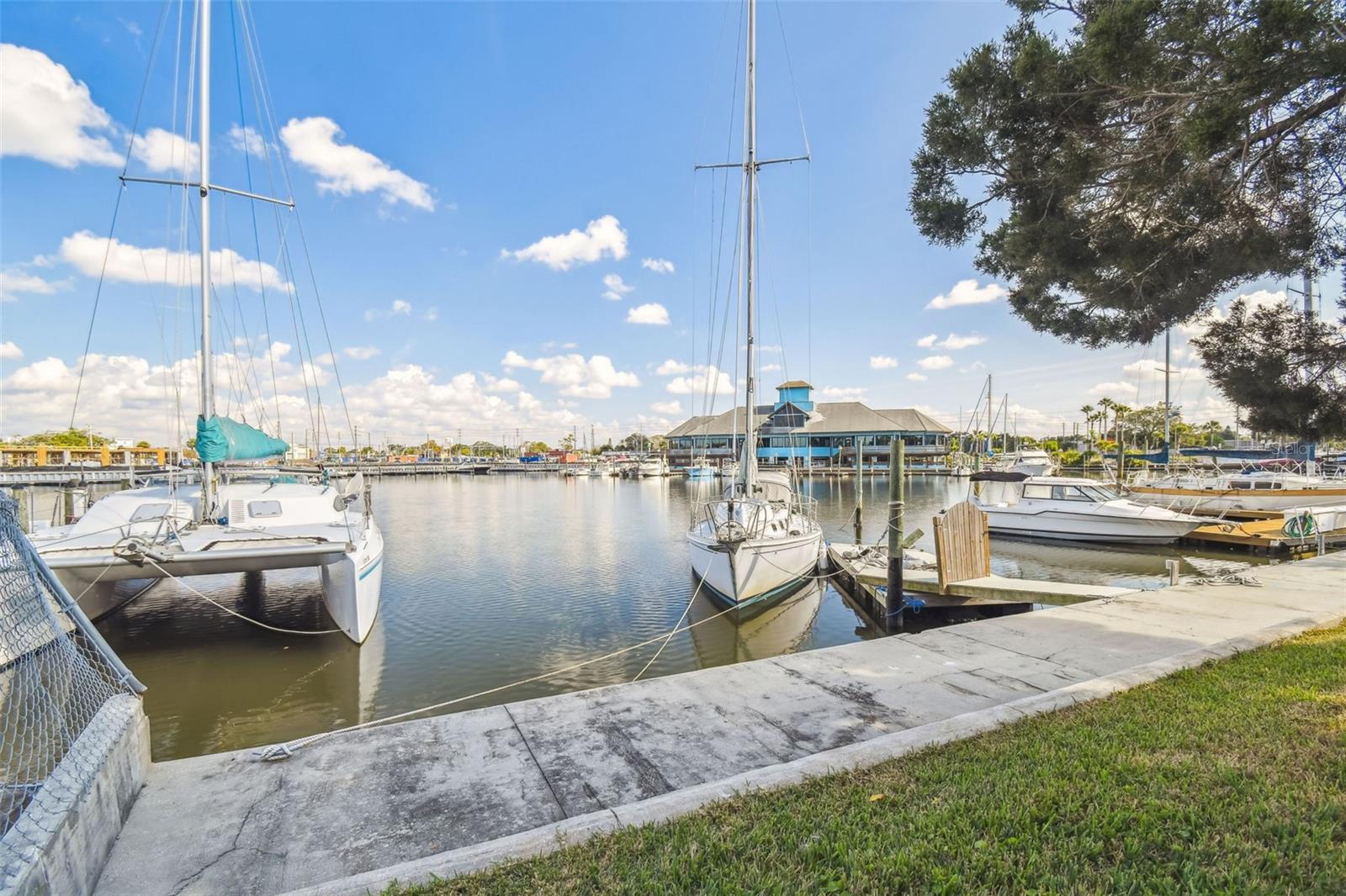 4911 FLORAMAR TER — photo 34