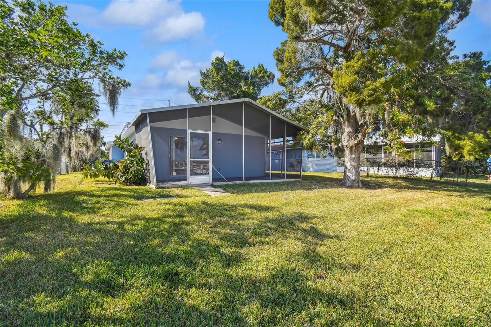 4911 FLORAMAR TER — photo 30