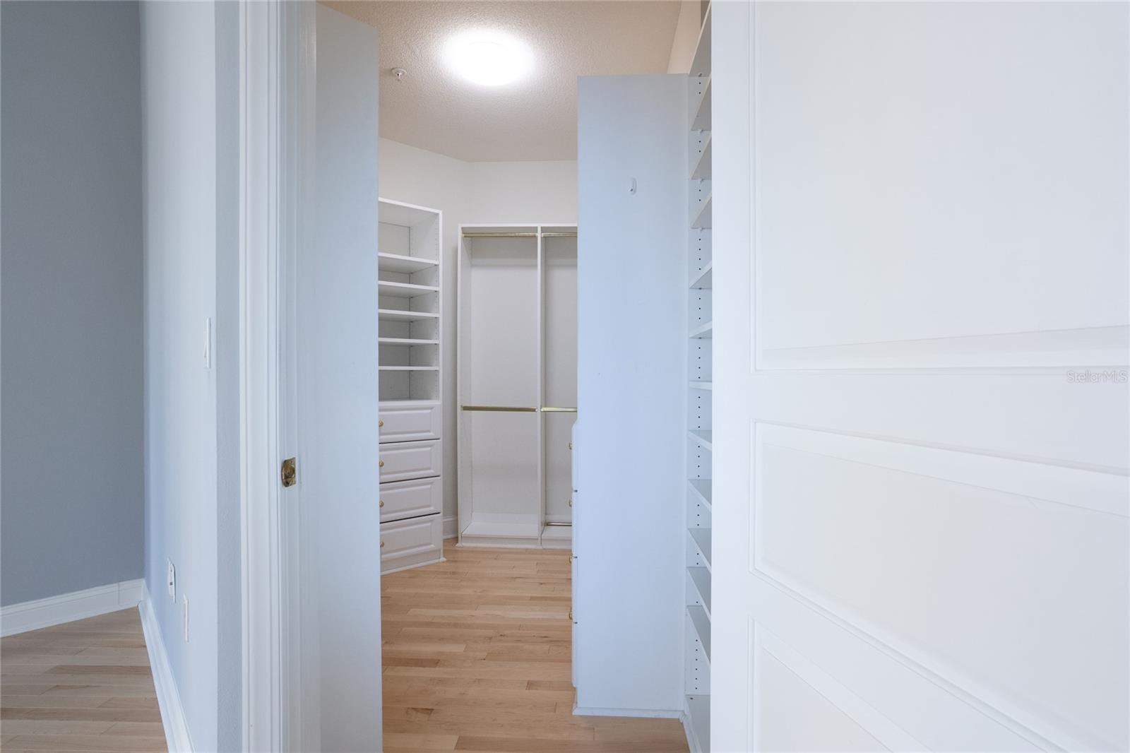 288 BEACH DR NE #4B — photo 33