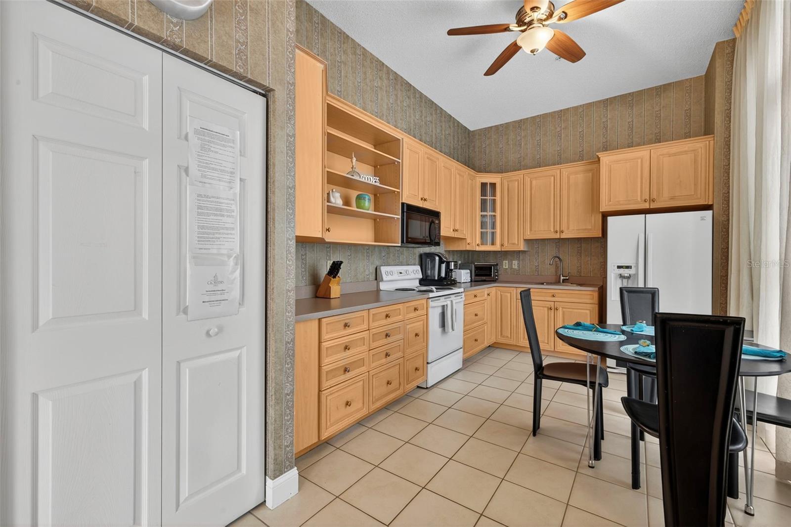 288 BEACH DR NE #4B — photo 70