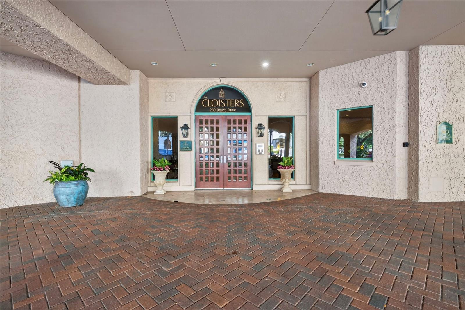 288 BEACH DR NE #4B — photo 4