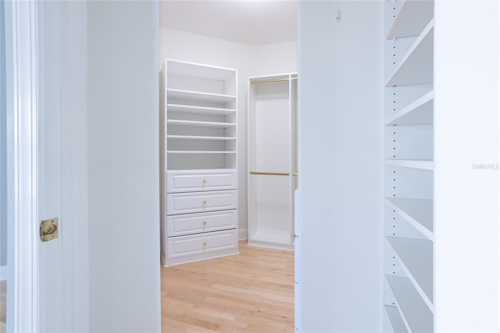 288 BEACH DR NE #4B — photo 34