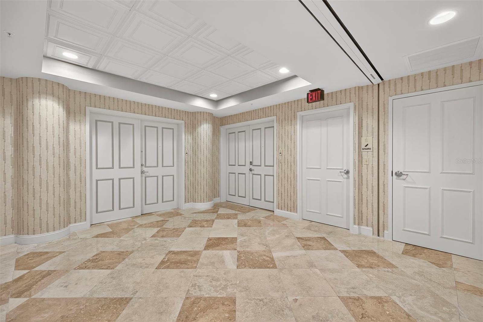 288 BEACH DR NE #4B — photo 7