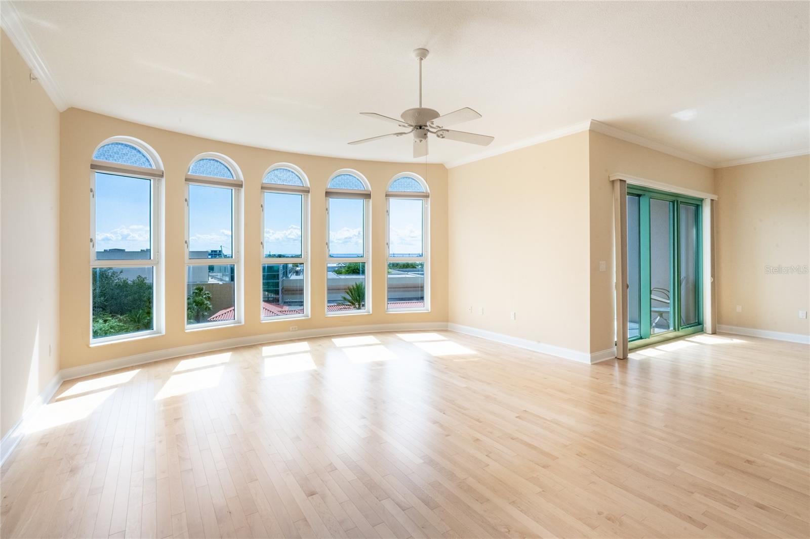 288 BEACH DR NE #4B — photo 11