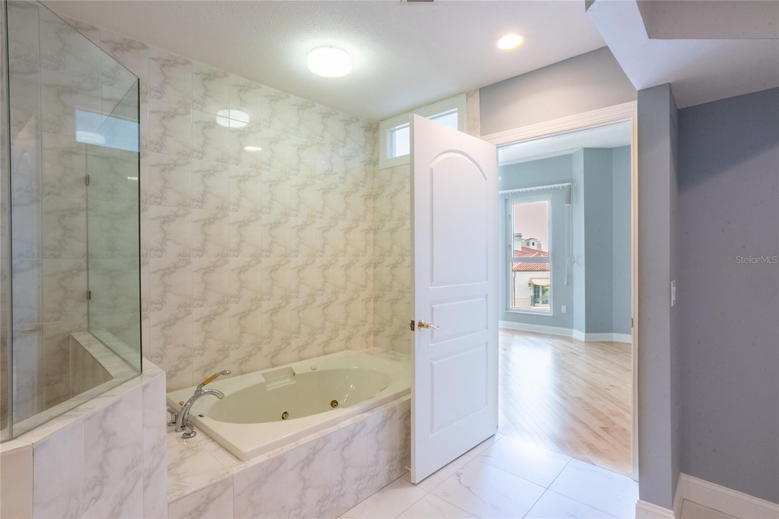288 BEACH DR NE #4B — photo 50