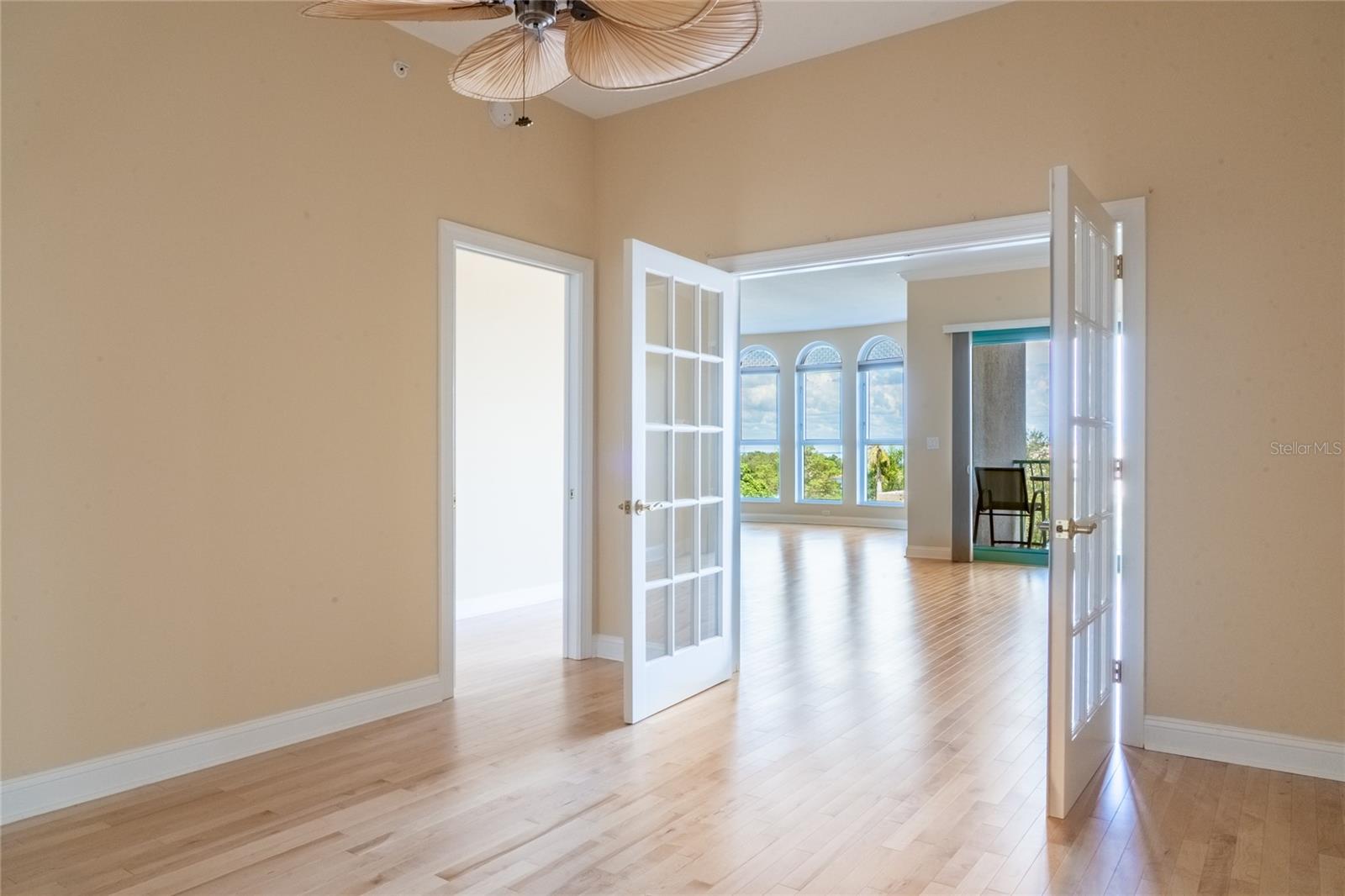 288 BEACH DR NE #4B — photo 26