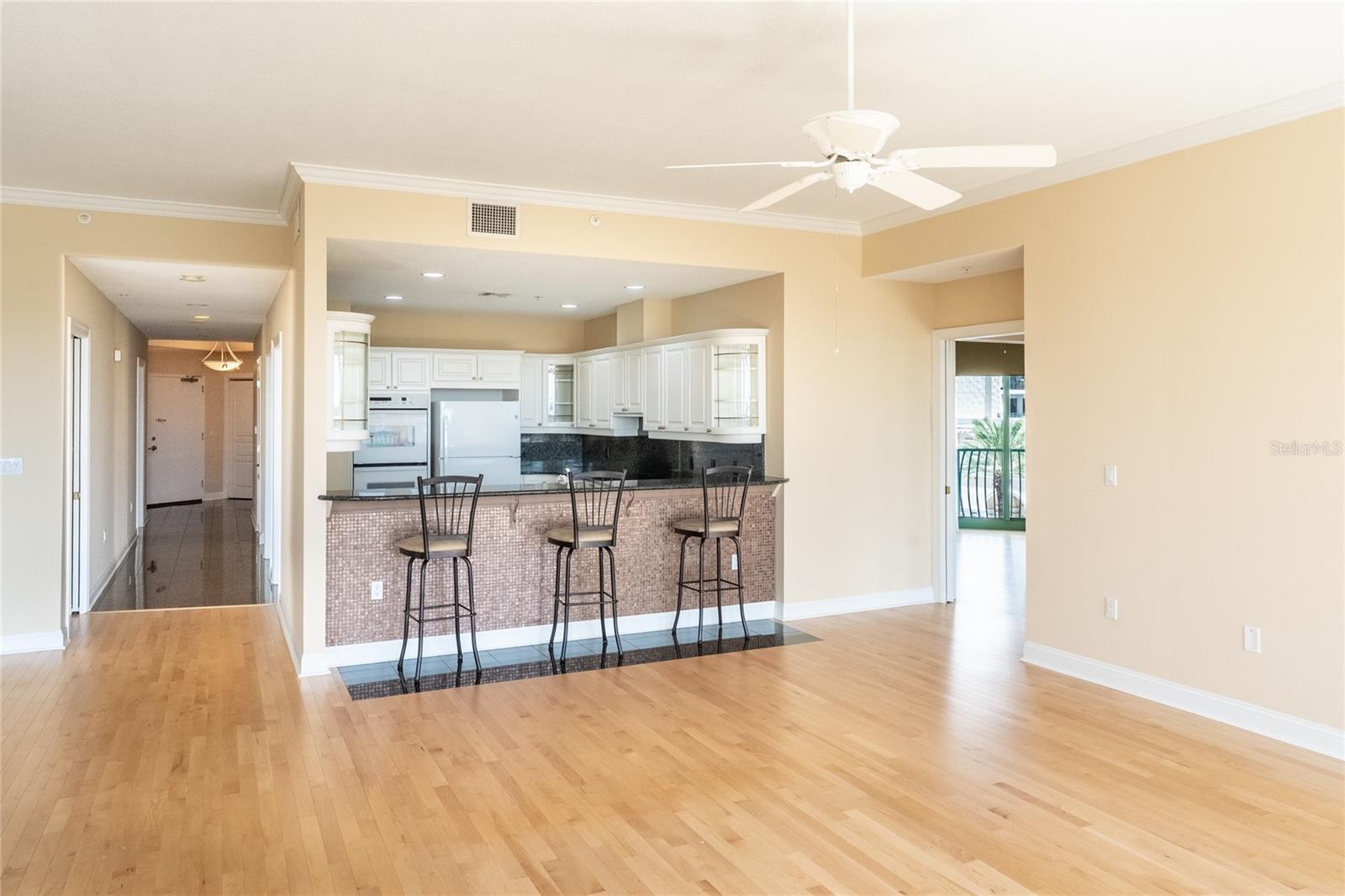 288 BEACH DR NE #4B — photo 17