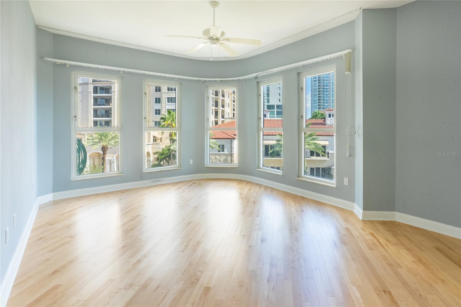 288 BEACH DR NE #4B — photo 29