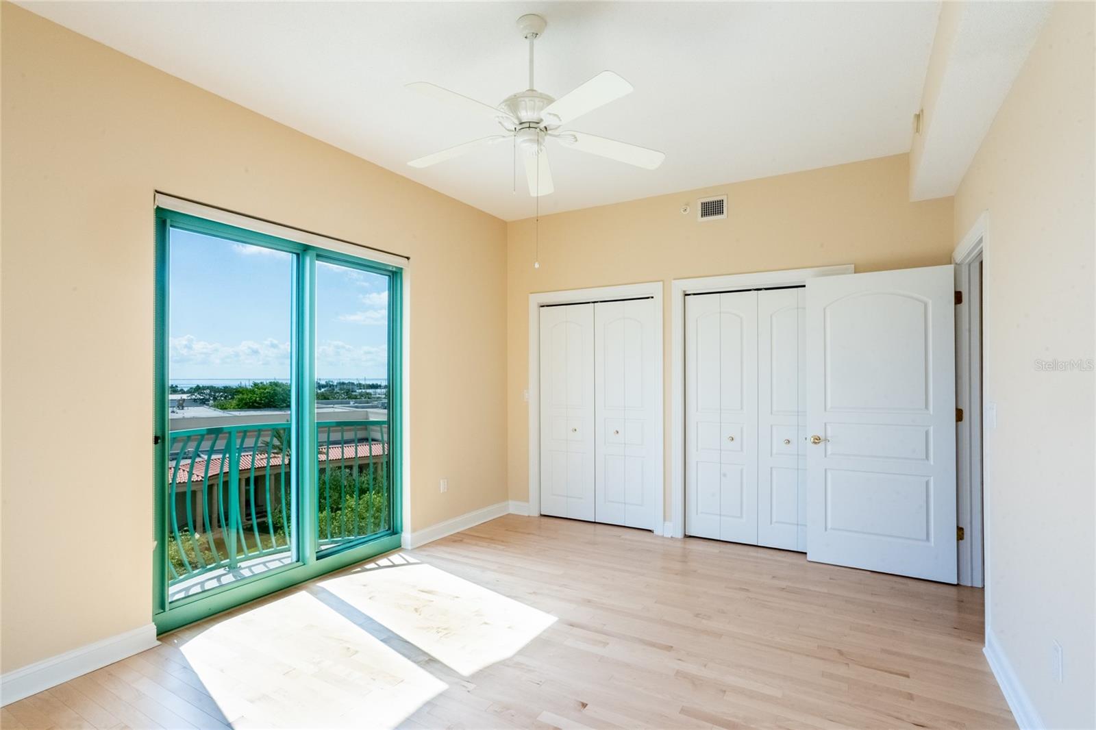 288 BEACH DR NE #4B — photo 41