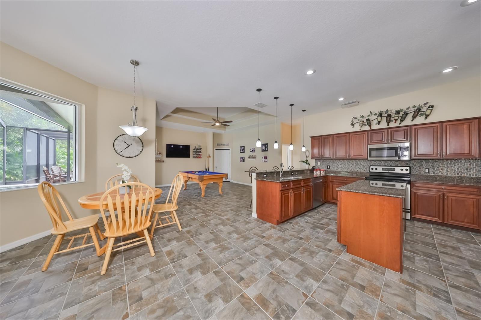 17706 BRIDLEWOOD CT — photo 15