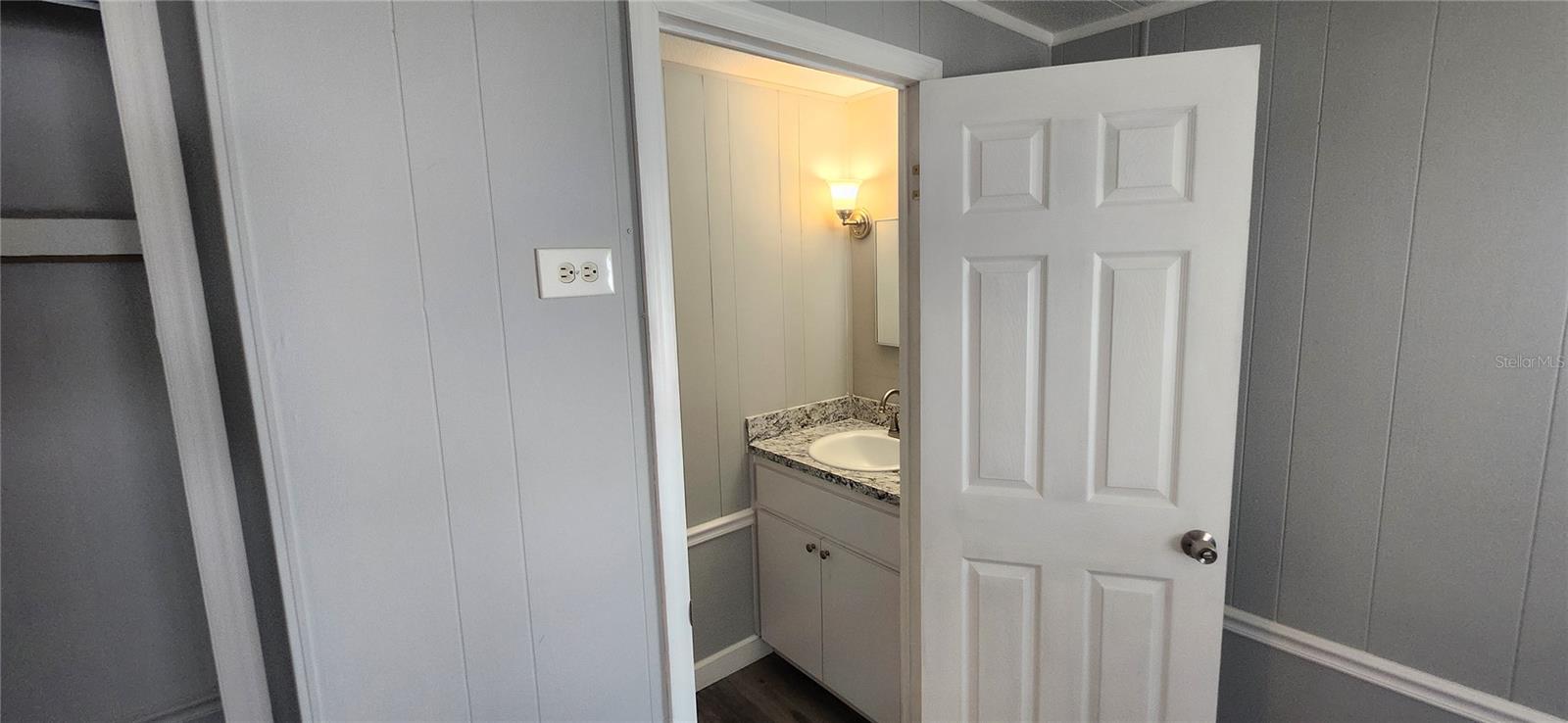 10803 FREEDOM DR — photo 34