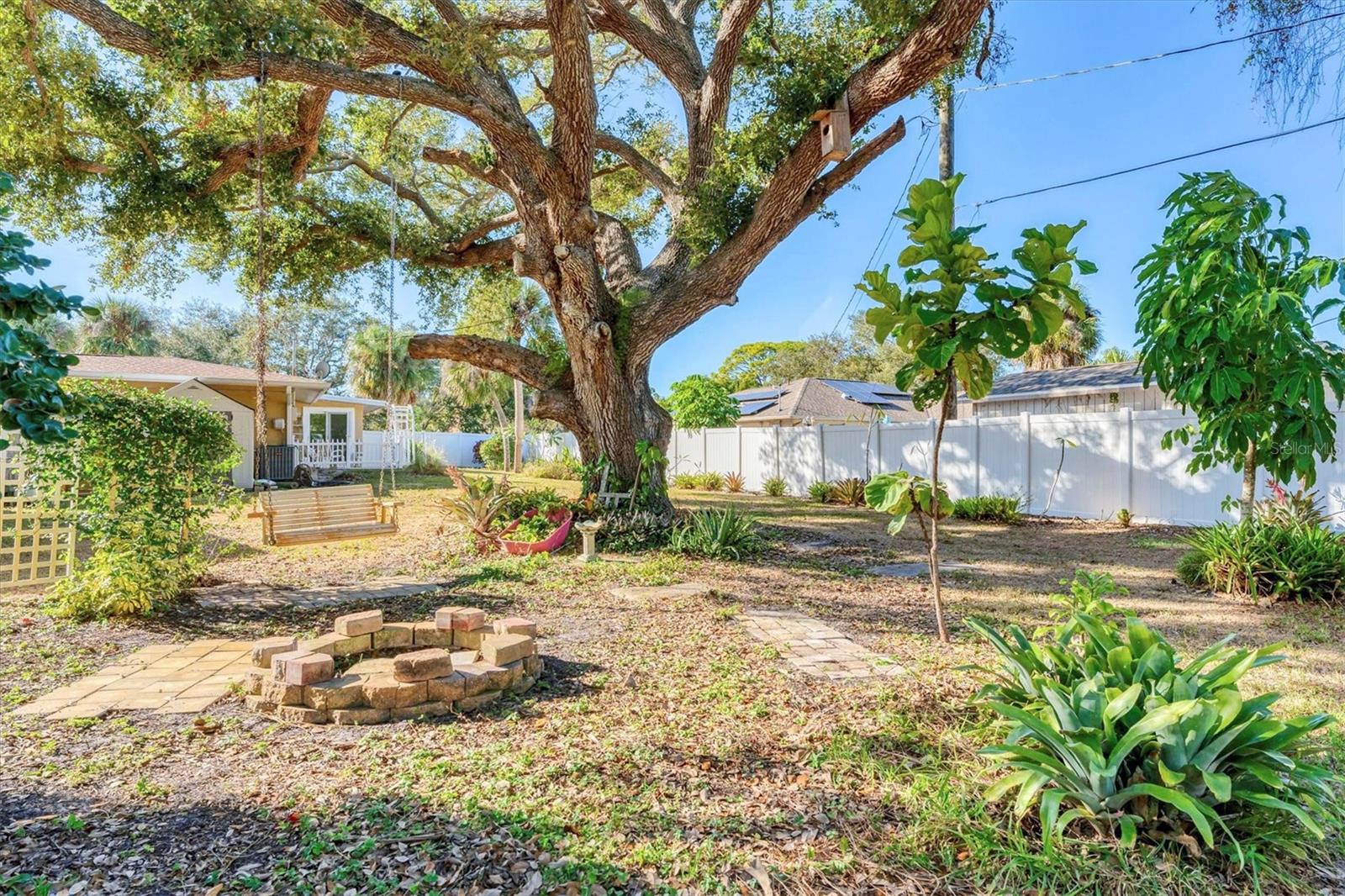 2745 ARROWHEAD RD — photo 30
