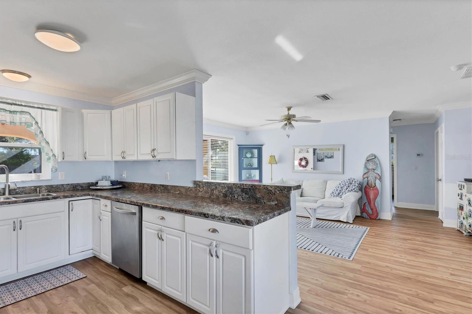 2745 ARROWHEAD RD — photo 10