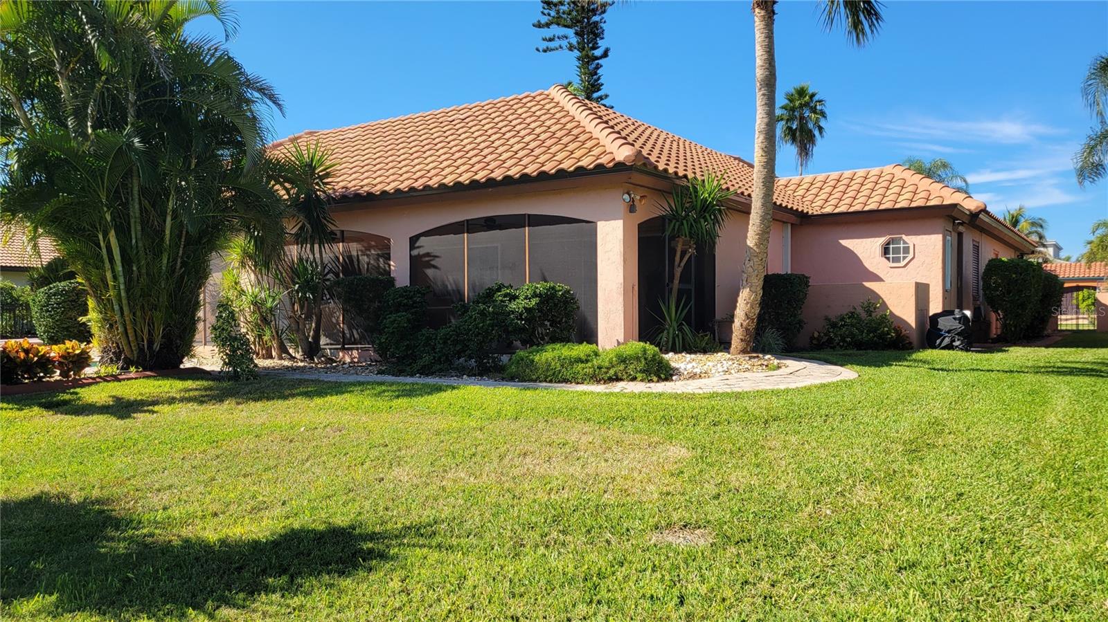 638 S OWL DR — photo 35