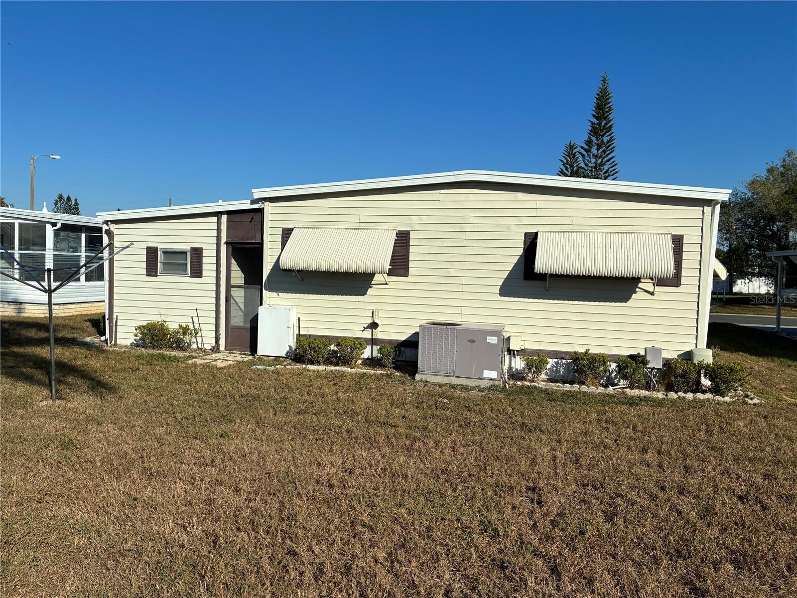 3211 LANARK DR — photo 31