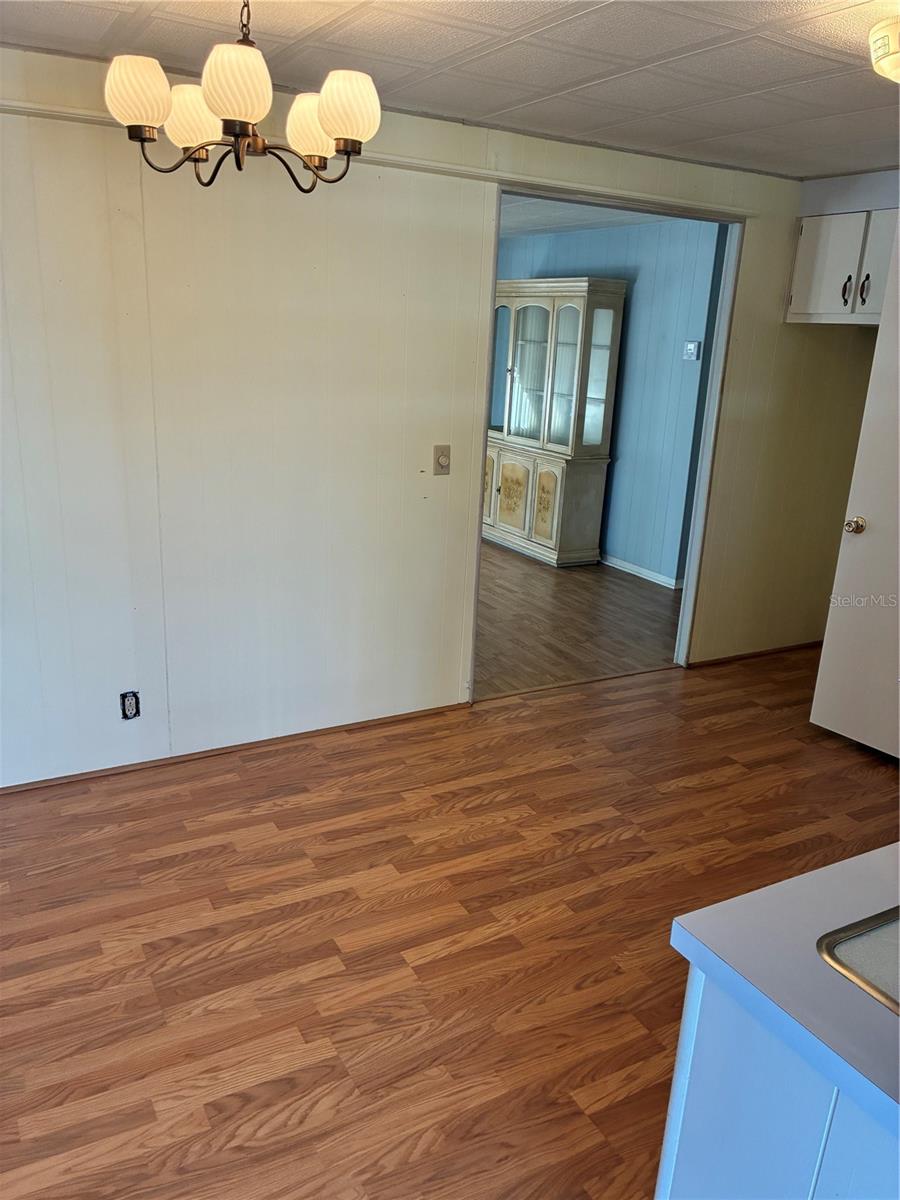 3211 LANARK DR — photo 37