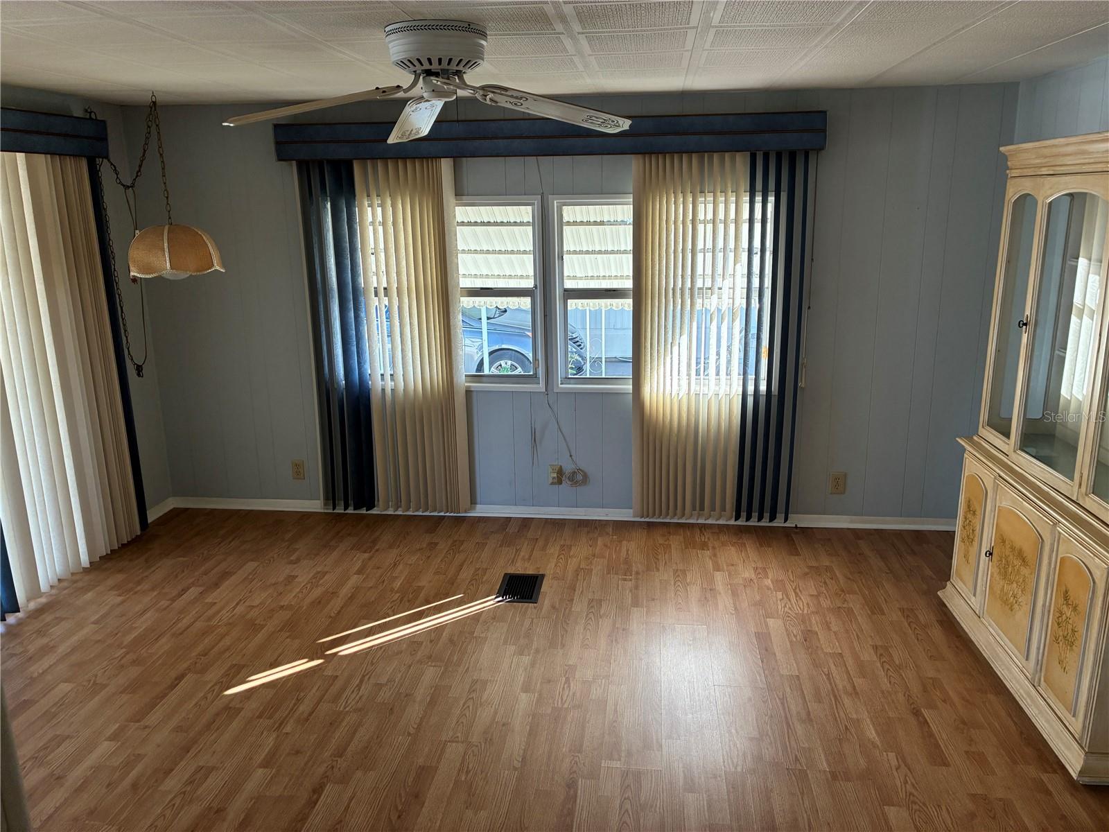 3211 LANARK DR — photo 11