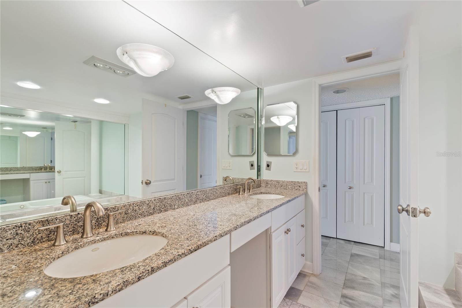 2900 GULF BLVD #201 — photo 36