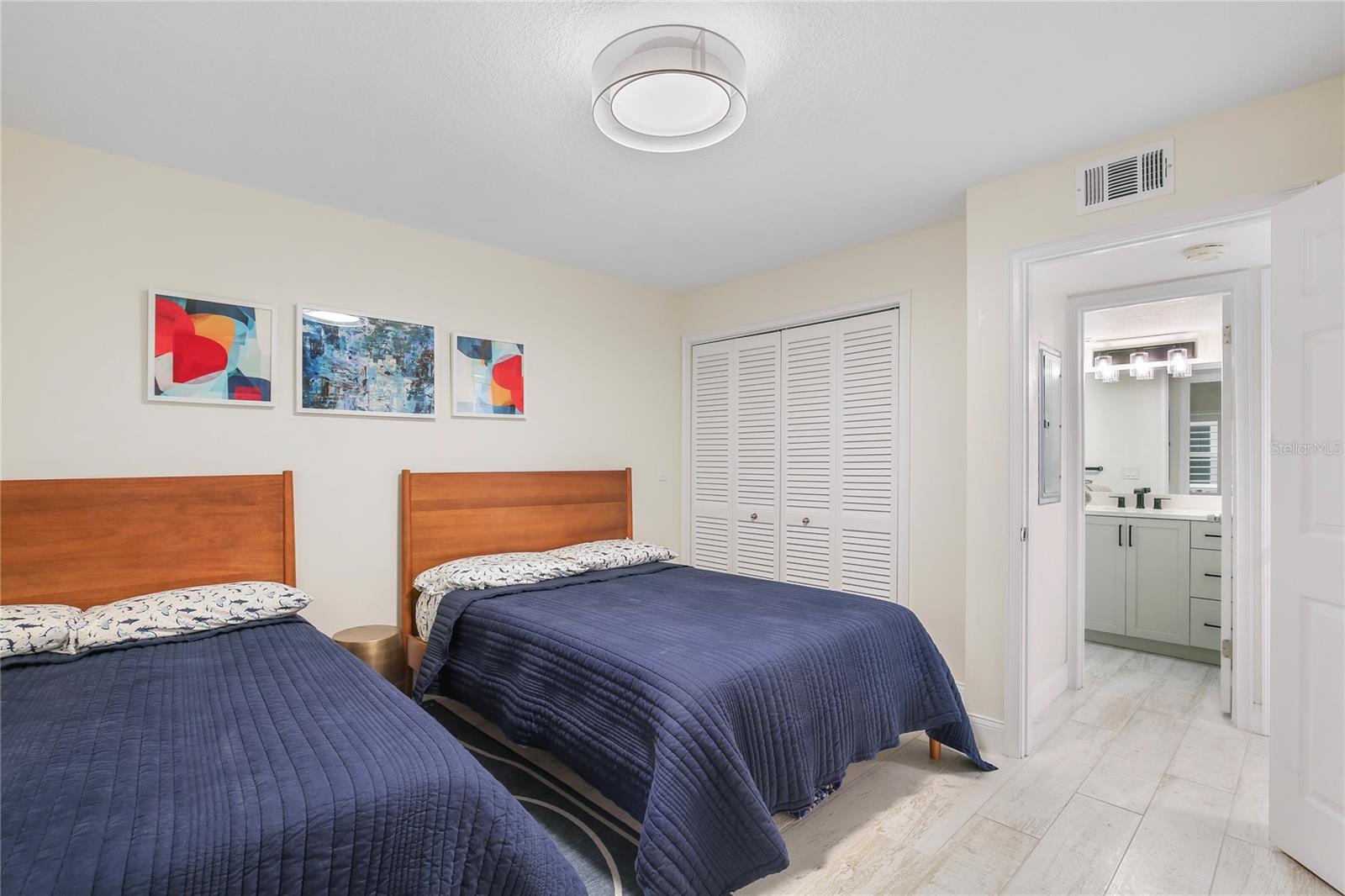 2900 GULF BLVD #202 — photo 31