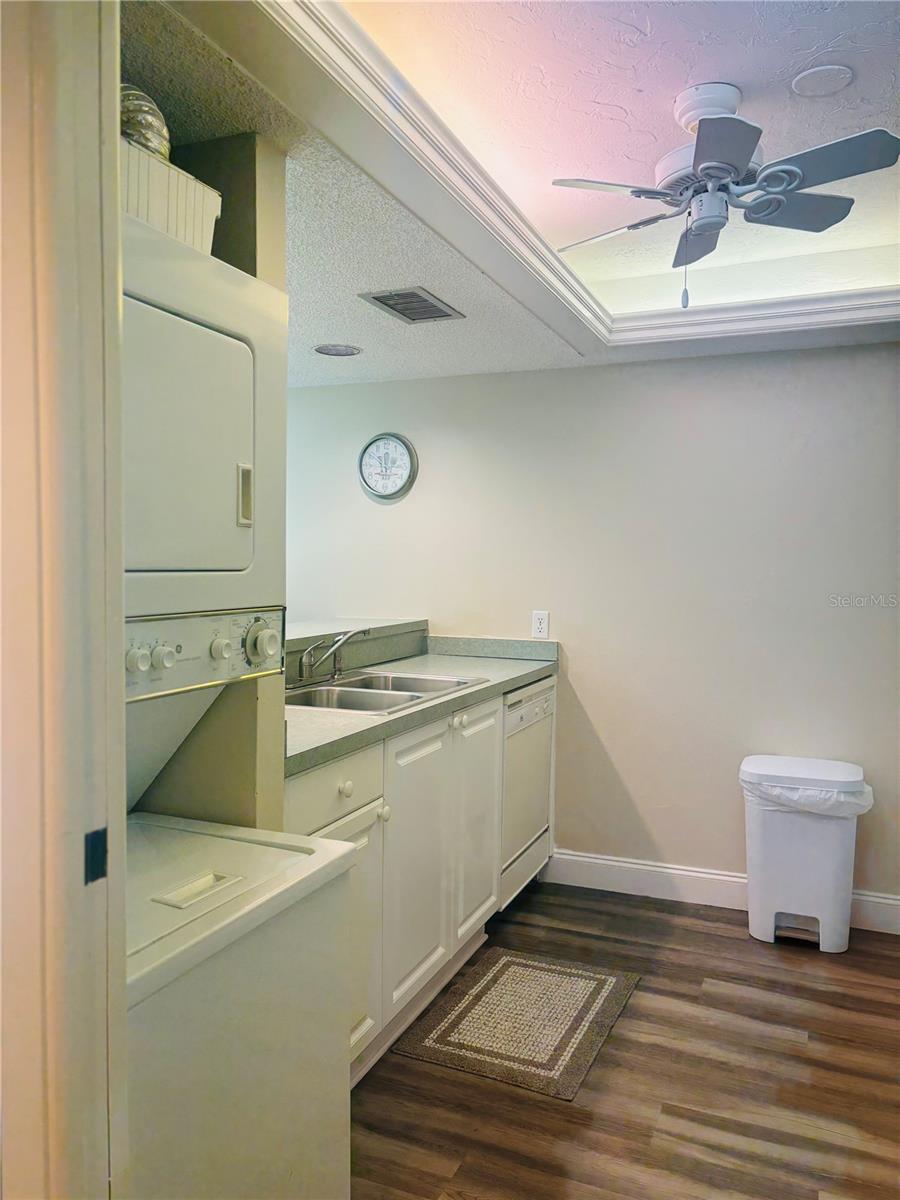 6518 MIDNIGHT PASS RD #209 — photo 7