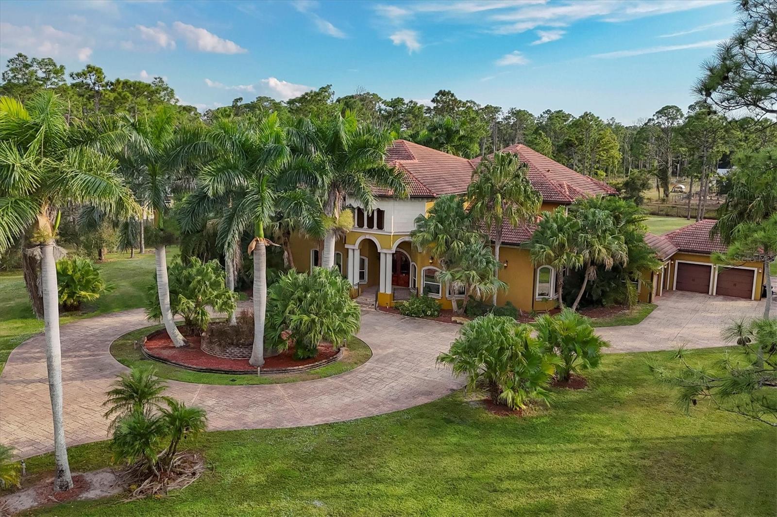 3657 TROPICAIRE BLVD — photo 77