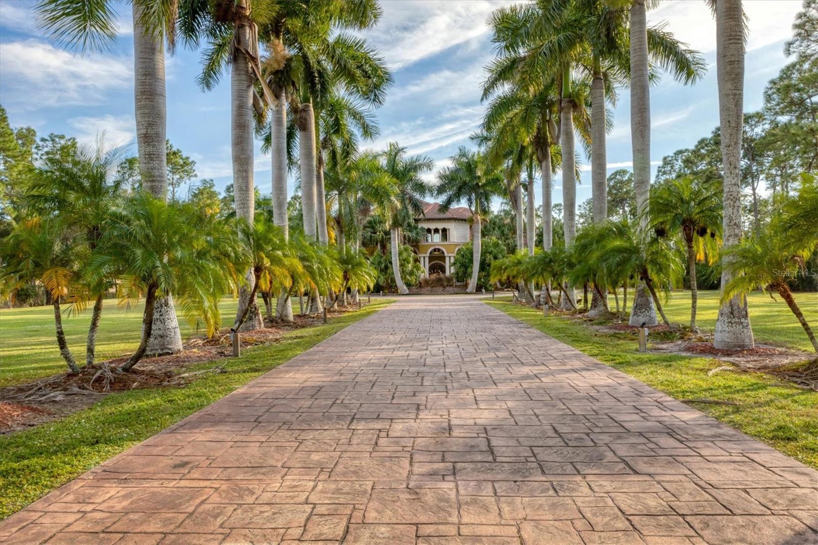 3657 TROPICAIRE BLVD — photo 75