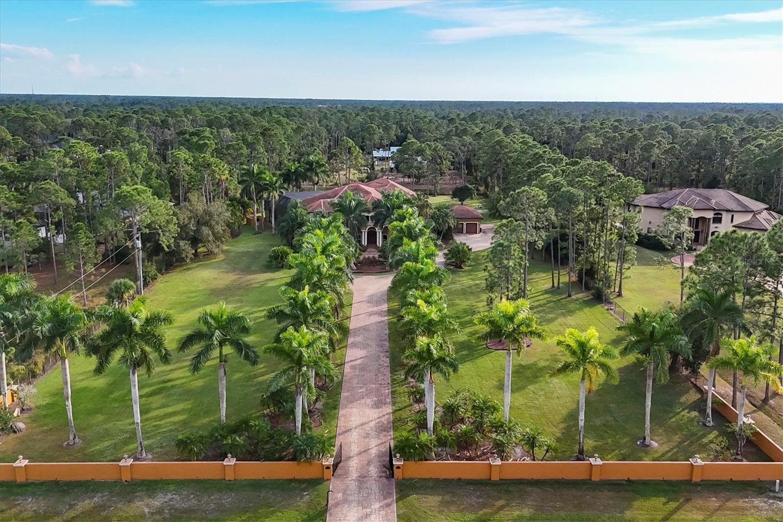 3657 TROPICAIRE BLVD — photo 83