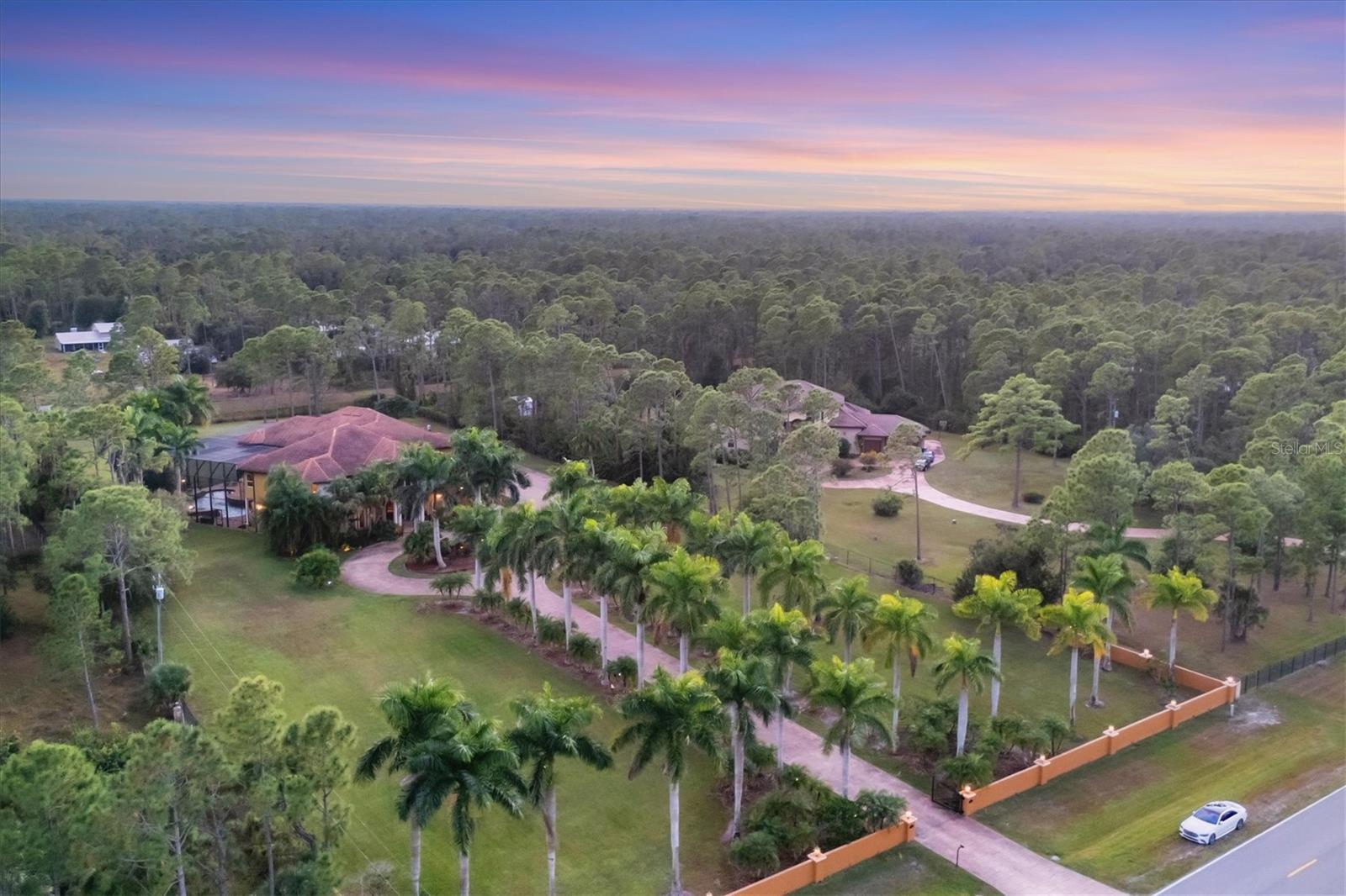 3657 TROPICAIRE BLVD — photo 84