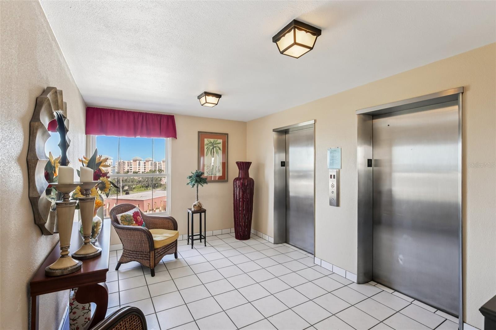 5108 BRITTANY DR S #805 — photo 21