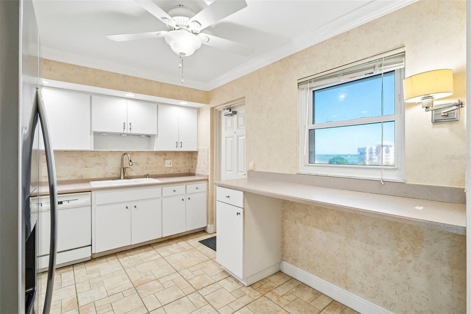 5108 BRITTANY DR S #805 — photo 11